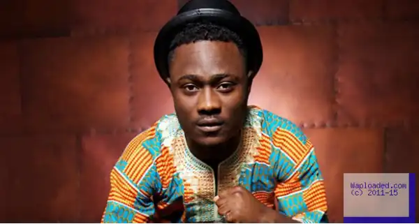 Moelogo - Show Me (prod. Maleek Berry)